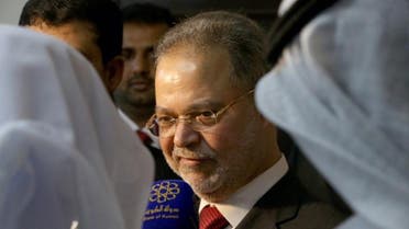 Yemeni Foreign Minister Abdulmalek al-Mikhlafi speaks to the press at the Yemeni embassy in Kuwait City on May 17, 2016. AFP