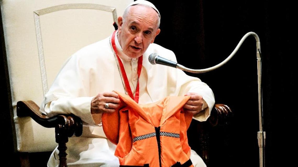 Pope mourns nameless drowned girl, shipwreck orphans AFP