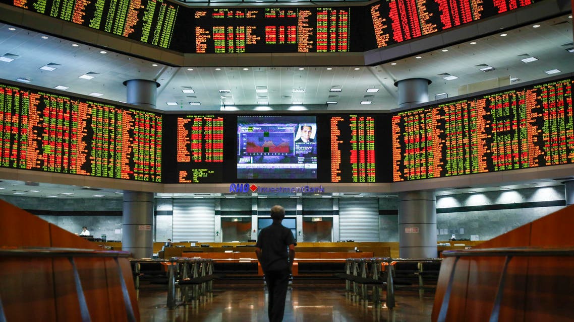 Asian stock markets have been mixed amid worries about a US rate hike and that a rally in oil prices may not be sustainable. (AP)
