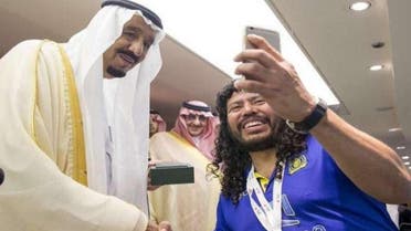 The photo was snapped following al-Nassr’s match with al-Ahli, which won the King Cup in Jeddah on Sunday. (Photo courtesy: Sabq.org)