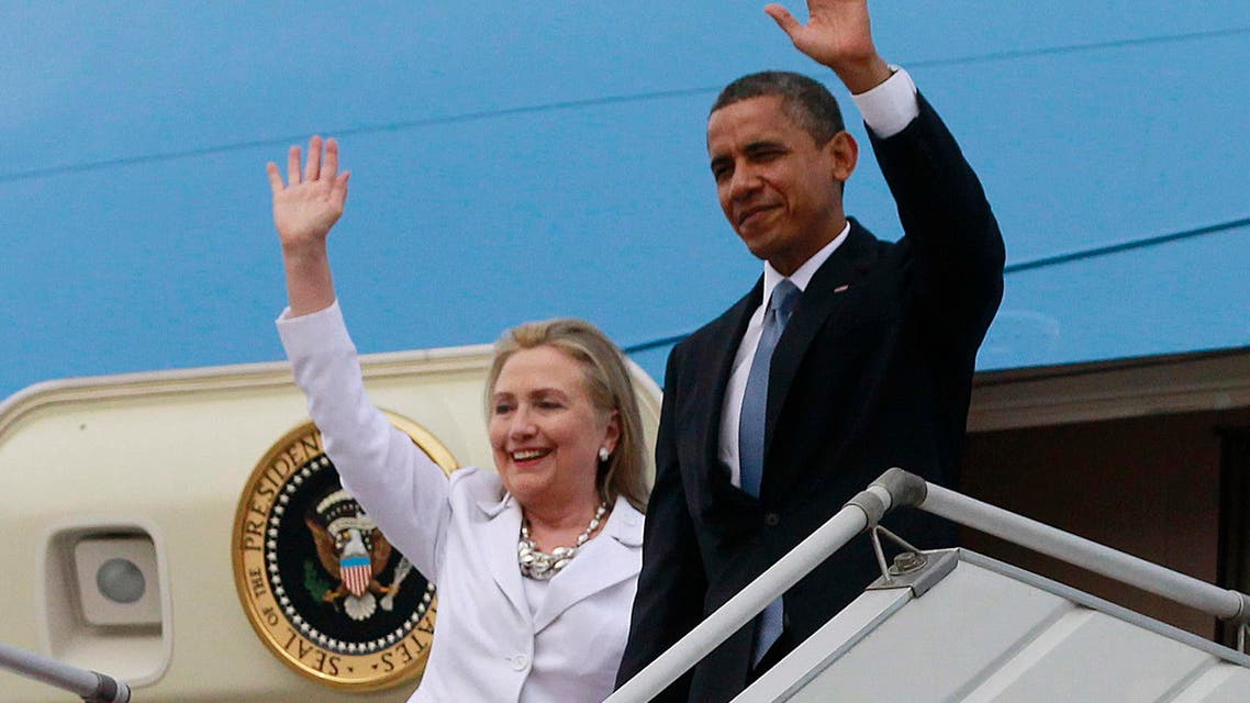President Barack Obama opened a determined fence-mending to unite Democrats behind Hillary Clinton