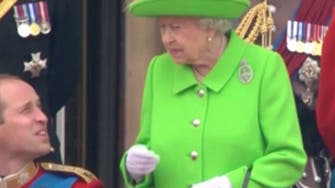 فيديو للملكة اليزابيث وهي "تنهر" حفيدها الأمير وليام