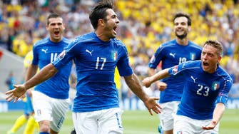 إيدر يهدي إيطاليا بطاقة التأهل إلى ثمن النهائي