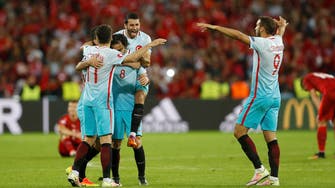 Euro 2016: Turkey beat Czechs to stay in last-16 contention 