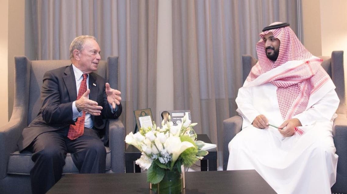 الأمير محمد بن سلمان مع كبير الإداريين التنفيذيين في بلومبيرغ إل جي مايكل بلومبيرغ