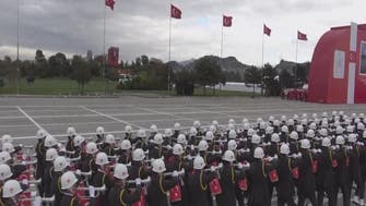 Last hour: 2400 members of the Turkish army dismissed