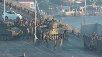 Turkey attempted coup: Soldiers surrender on Bosphorus bridge