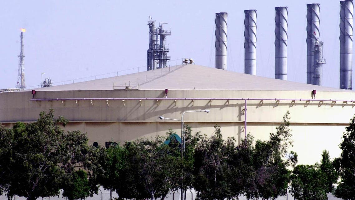 A fuel storage tank at the Saudi Aramco Shell oil refinery in Jubail, Saudi Arabia. (File AP)