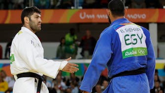 Egyptian judoka refuses to shake Israeli opponent’s hand