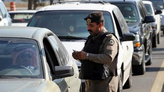 Six suspects on the run as Saudi policeman gunned down in Qatif