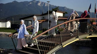 Gulf tourism frenzy in Bosnia delights business, polarizes locals