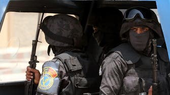 Gunmen kill eight Egyptian police at checkpoint