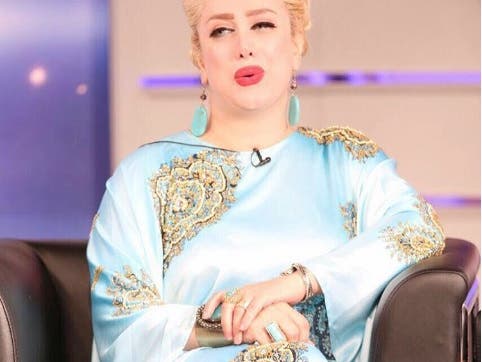 ميس كمر فساتين عاريا 