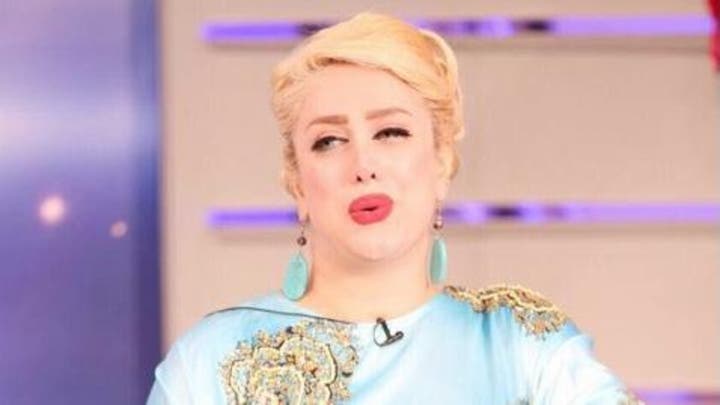  ميس كمر فساتين عاريا 