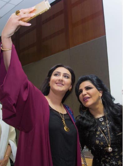 هيفاء حسين مع أحلام