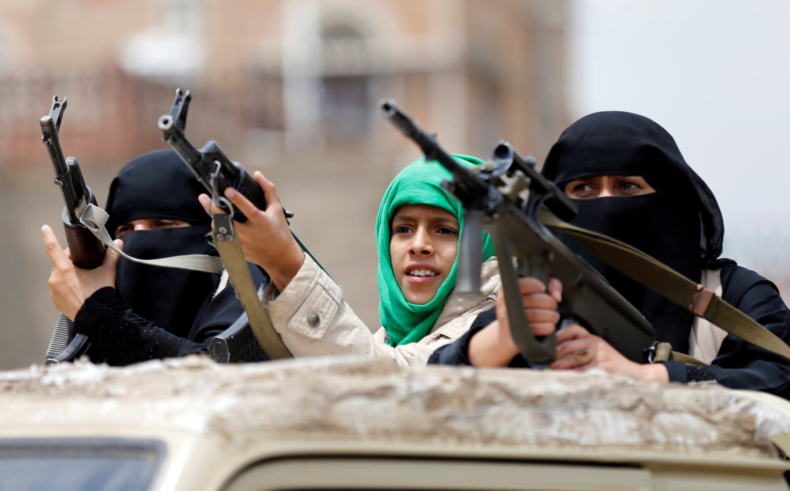 Houthis recruiting women to fight in Yemen war