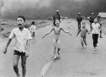 فتاة النابالم عام 72 في فيتنام بعدسة مصور الأسوشيتيد برس