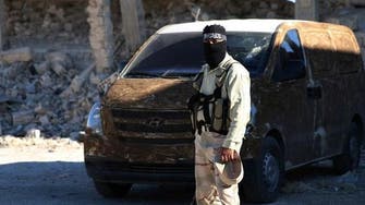  داعش "يصول ويجول" في مناطق النظام السوري