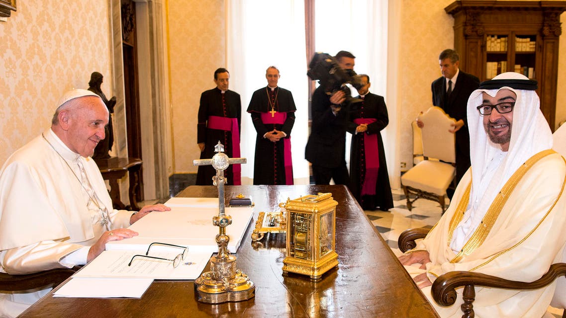 Pope Francis and Crown Prince of Abu Dhabi and Deputy Supreme Commander of the UAE Armed Forces Sheikh Mohammed bin Zayed al-Nahyan on the occasion of their private audience, at the Vatican, on Sept. 15, 2016. (AP)