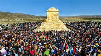 Why Iranians circumambulate Cyrus' tomb 