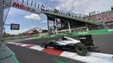 Mercedes AMG Petronas F1 Team's British driver Lewis Hamilton powers his car during the Formula One Mexico Grand Prix at the Hermanos Rodriguez circuit in Mexico City on October 30, 2016.  Pedro Pardo / AFP