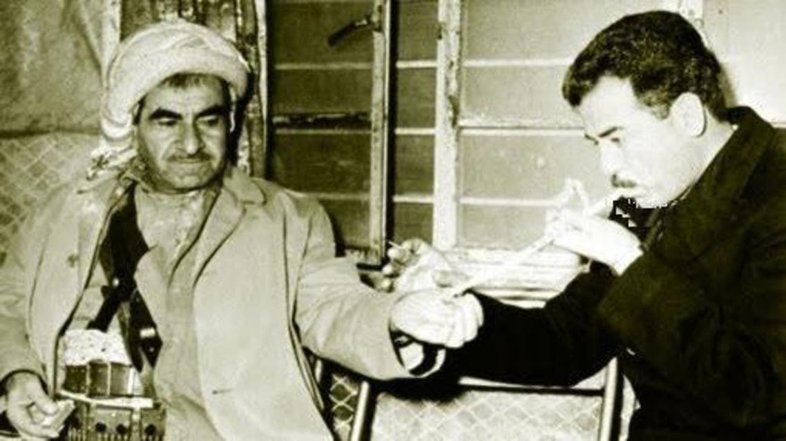 الرئيس العراقي الراحل صدام حسين وملا مصطفى