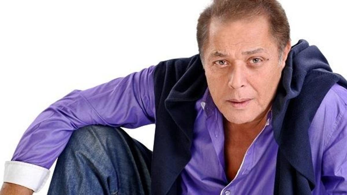 الفنان الراحل محمود عبد العزيز