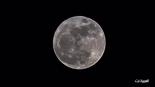 صور لظهور القمر العملاق  في عدة دول كدبي انكلترا سبحان الله 662a4a23-d9fb-4572-bb15-7d8f19c53c3f