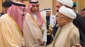 Saudi King Salman meets with Sunni, Shiite clerics