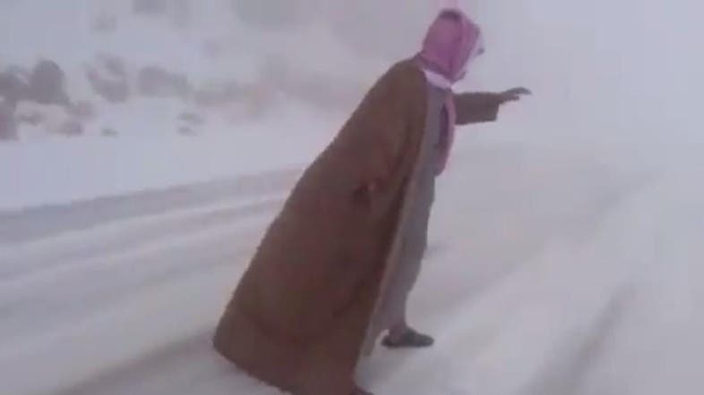 Саудівську Аравію засипало снігом - фото 3