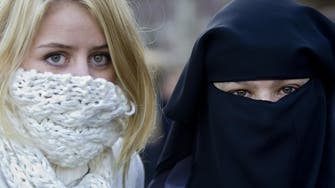 Dutch parliament votes to ban burqas, niqabs in some public places