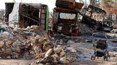 جانب من الدمار الذي لحق باحدى مناطق حلب يوم الجمعة(ويترز