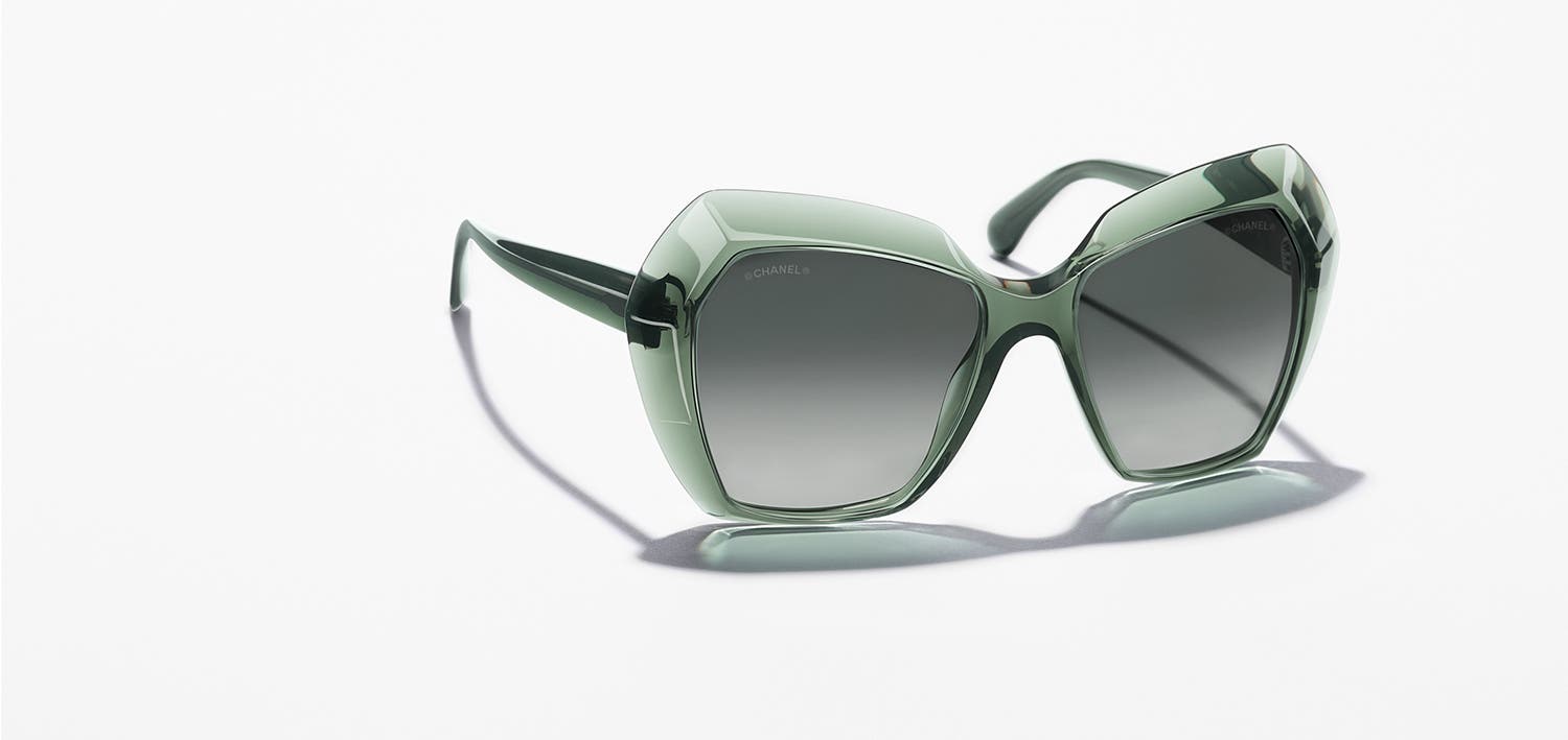 اختاري تصميمك المفضّل من نظارات "شانيل" الجديدة F70b6588-d006-4864-850d-a32b6a77e7c4