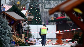 Berlin police give all-clear after closing Christmas market