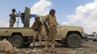Yemeni army chief defects from coup plotters 