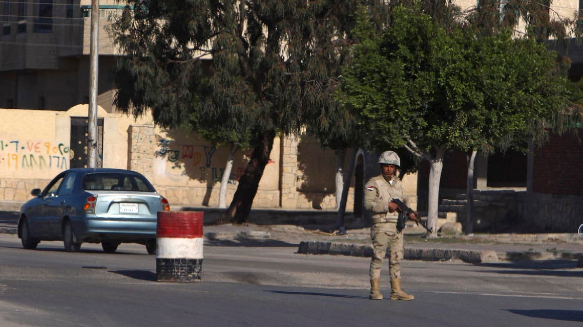 An Egyptian soldier mans a checkpoint in el-Arish, 290 kilometers (180 miles) east of Cairo, North Sinai, Egypt, Saturday, Jan. 31, 2015. (AP)