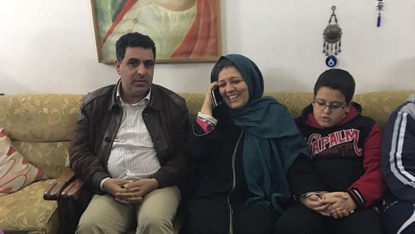 صحافية تعرضت للخطف تخاطب الكاظمي: قيدت أمام أولادي