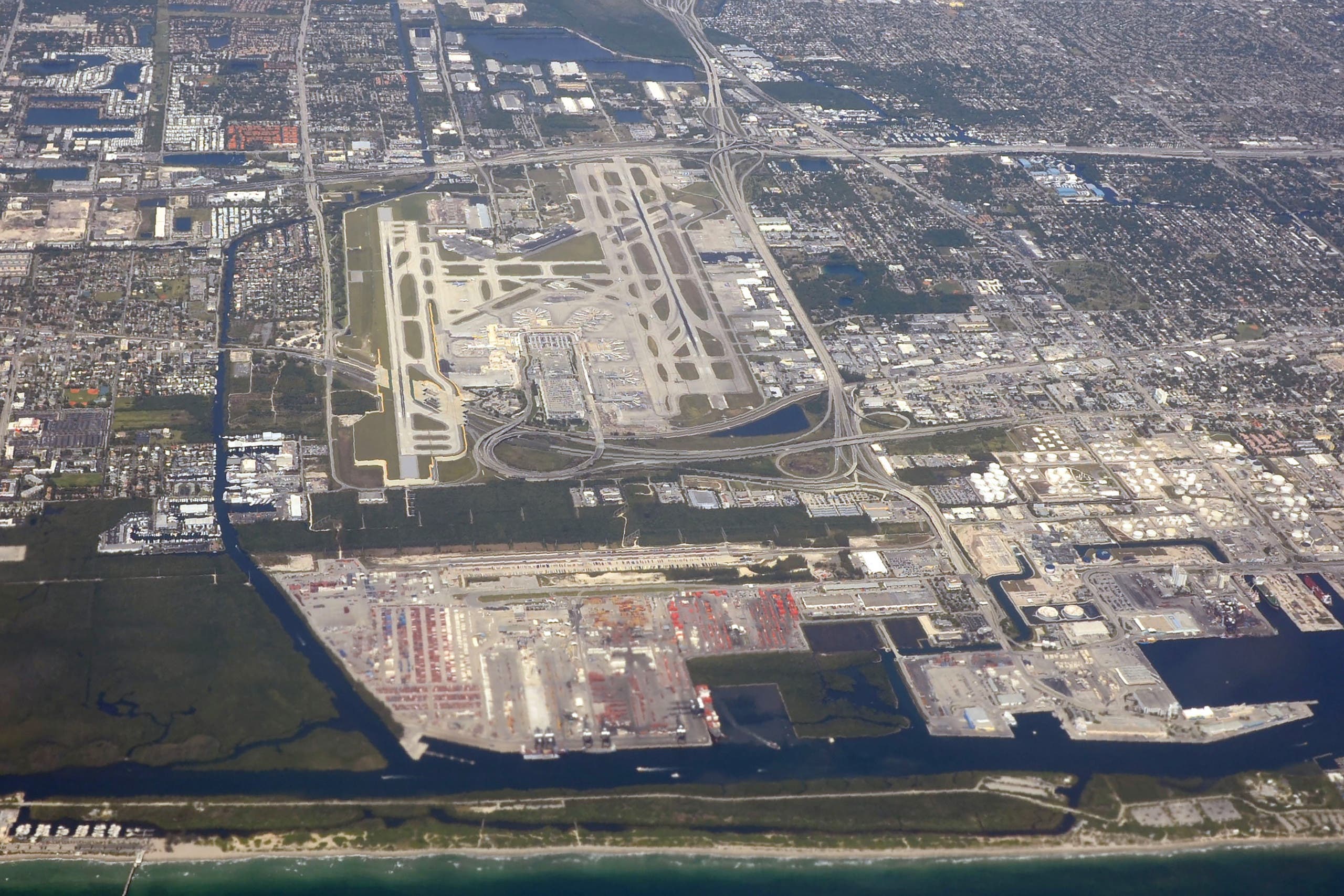 An aerial view taken on April 20, 2016 shows the Fort Lauderdale-Hollywood airport in Florida. AFP