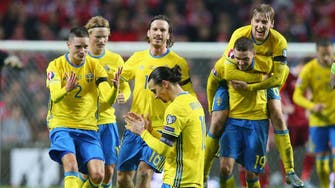 إبراهيموفيتش ينتقد مدرب السويد بعد خسارة فرنسا