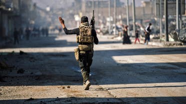 A member of the Iraqi special forces Counter Terrorism Service (CTS) patrols a street in eastern Mosul on January 18, 2017. (AFP)