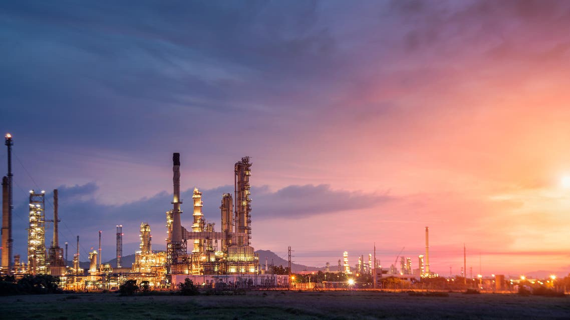 Oil refinery. (Shutterstock)