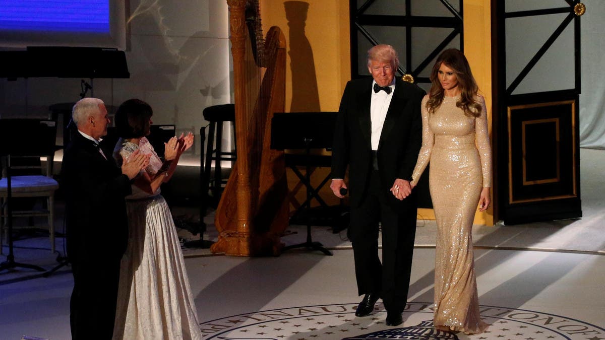 Melania trump gold dress best sale