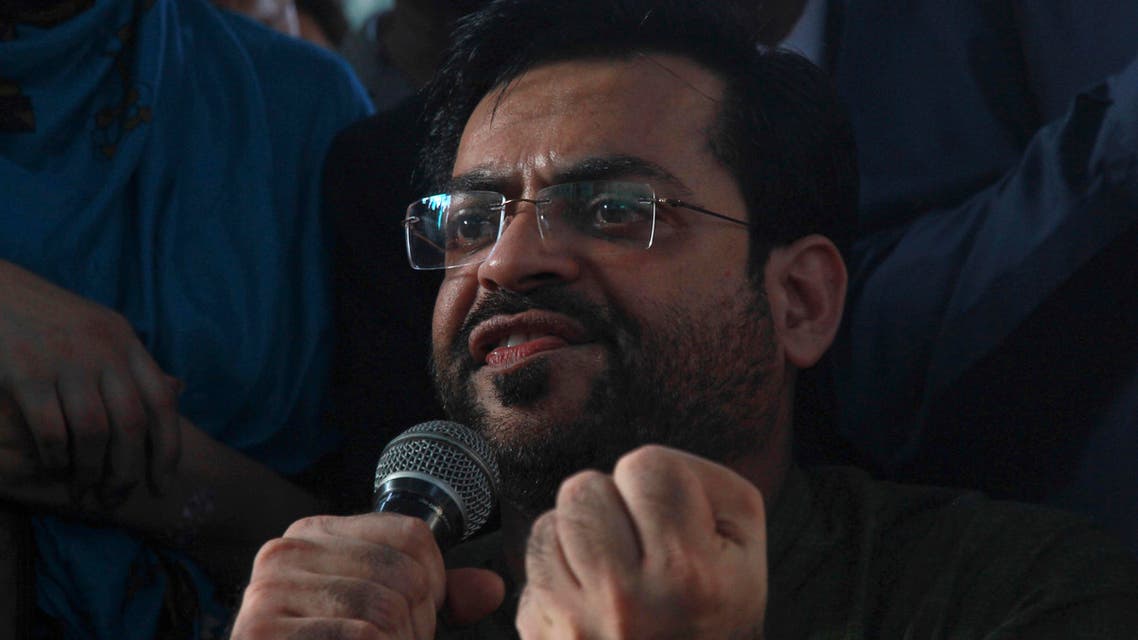 In this August 23, 2016 photo, Pakistani TV host Amir Liaqat addresses a gathering in Karachi, Pakistan. Pakistan banned Liaqat, a TV host, over incitement and registered a criminal case against him Thursday, Jan. 26, 2017. (AP)