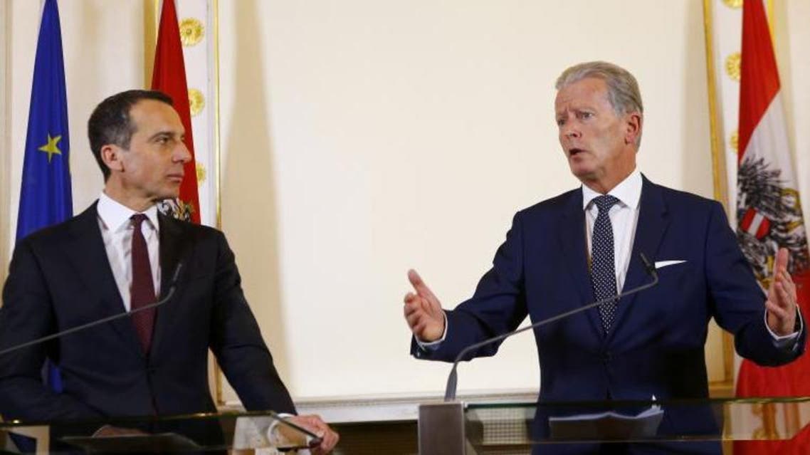 Austrian Chancellor Christian Kern (L) and Vice Chancellor Reinhold Mitterlehner address a news conference after a cabinet meeting in Vienna, Austria, January 30, 2017. REUTERS/Leonhard Foeger