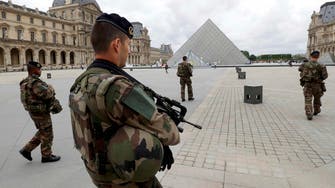 French soldier fires on man trying to enter Louvre museum