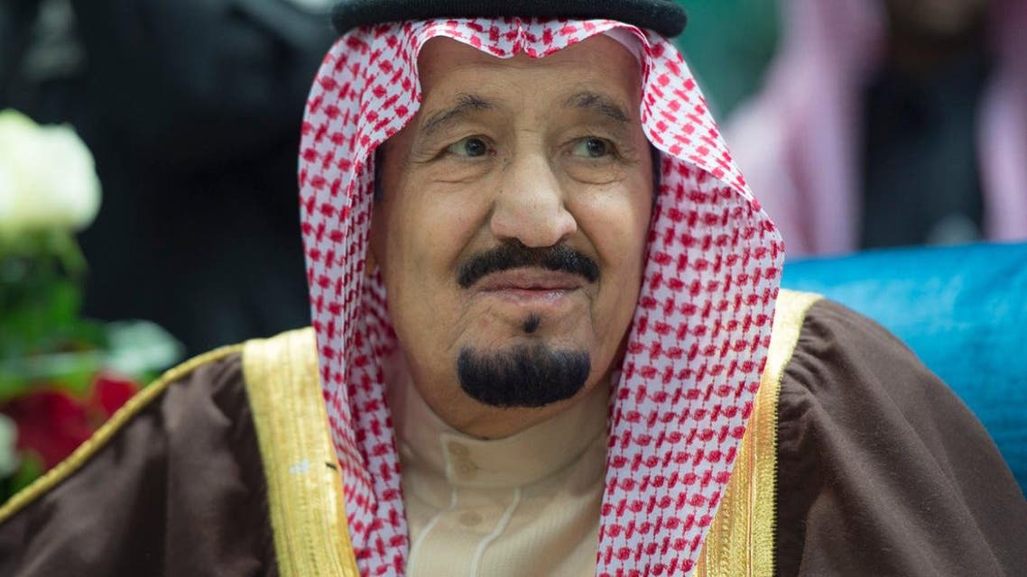 الملك سلمان يشارك في "العرضة" ضمن "الجنادرية 31"