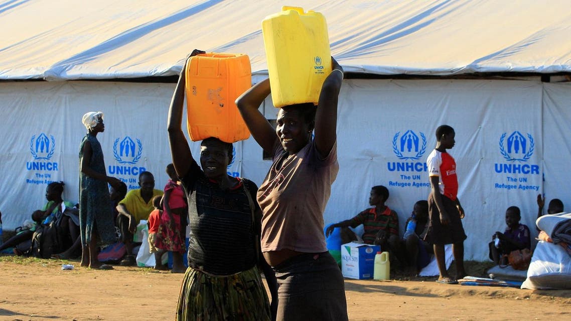Fleeing women civilians (Reuters)