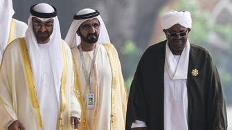  Sudan's president accompanies UAE's rulers to defense show