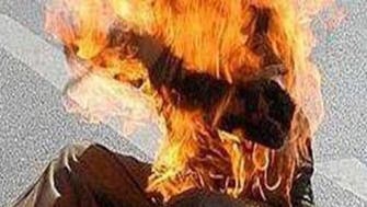 Man sets local mayor on fire in Algeria 
