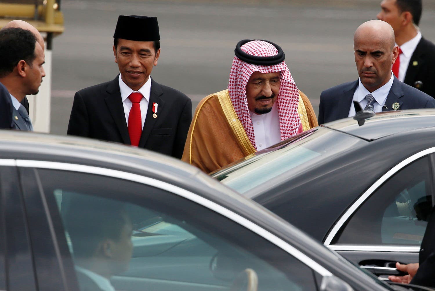 King Salman bin Abdul Aziz arrives at Halim airport in Jakarta on March 1, 2017. (SPA)